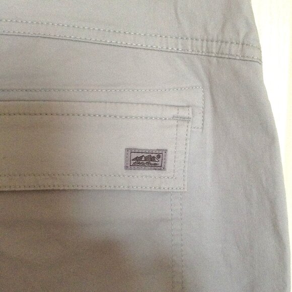 Eddie Bauer Women's Cargo Pants Light Gary Size 14 Casual Pockets Straight Leg - Picture 8 of 10